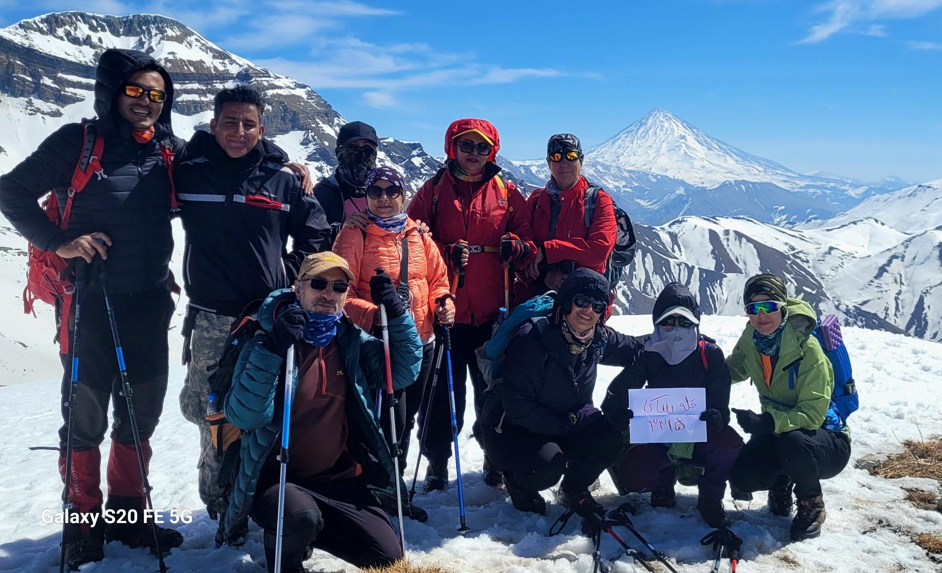 عکس قله ساکا 