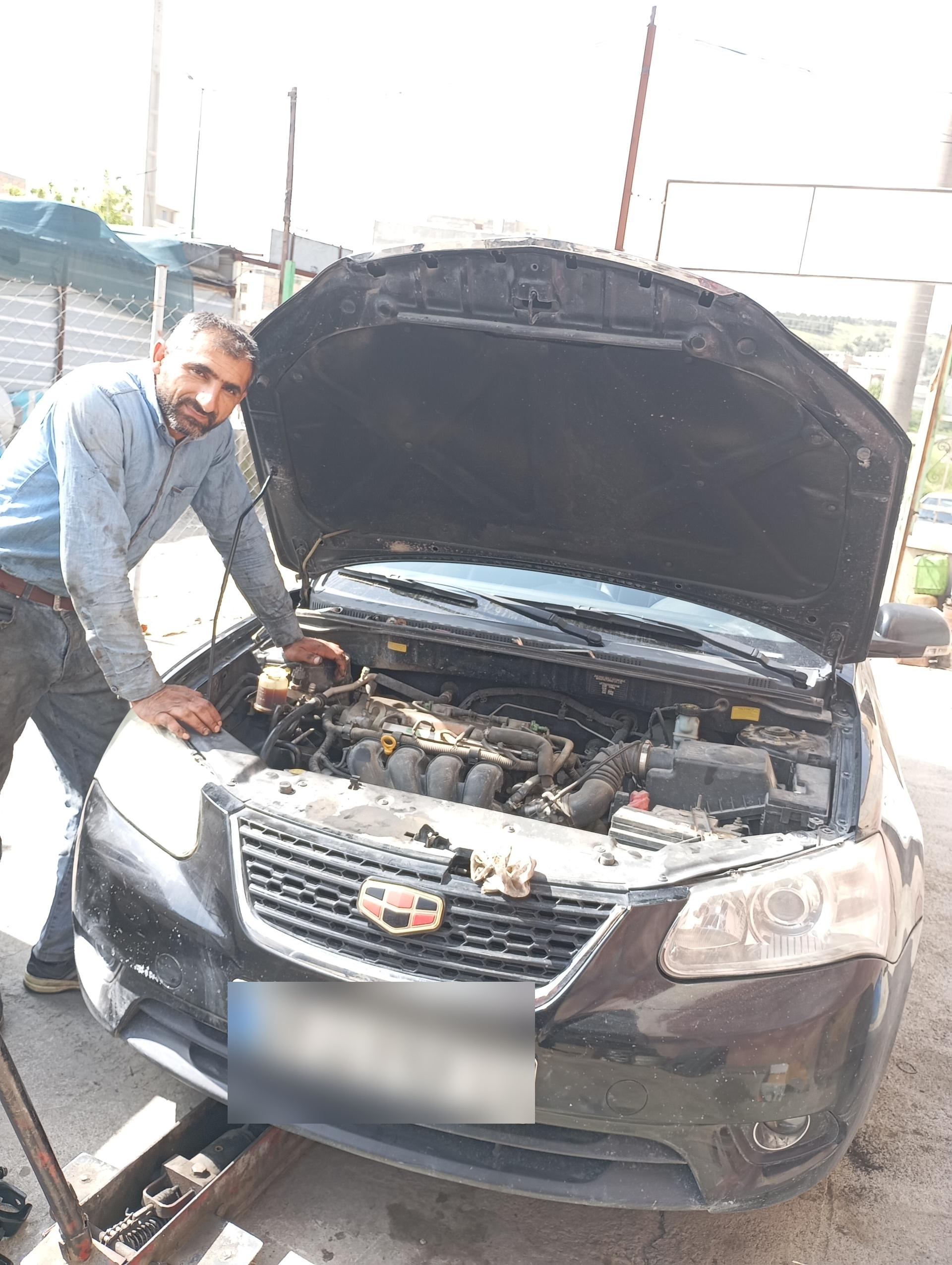عکس تعمیرگاه تخصصی نیسان موتور 
