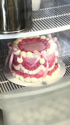 عکس کتی بیکری (دسر و نان و شیرینی کتی)