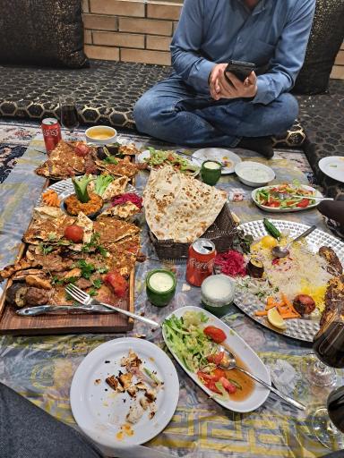 رستوران آهور