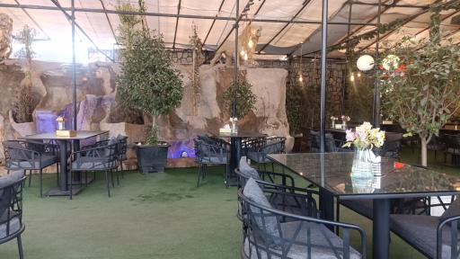 عکس رستوران آهور