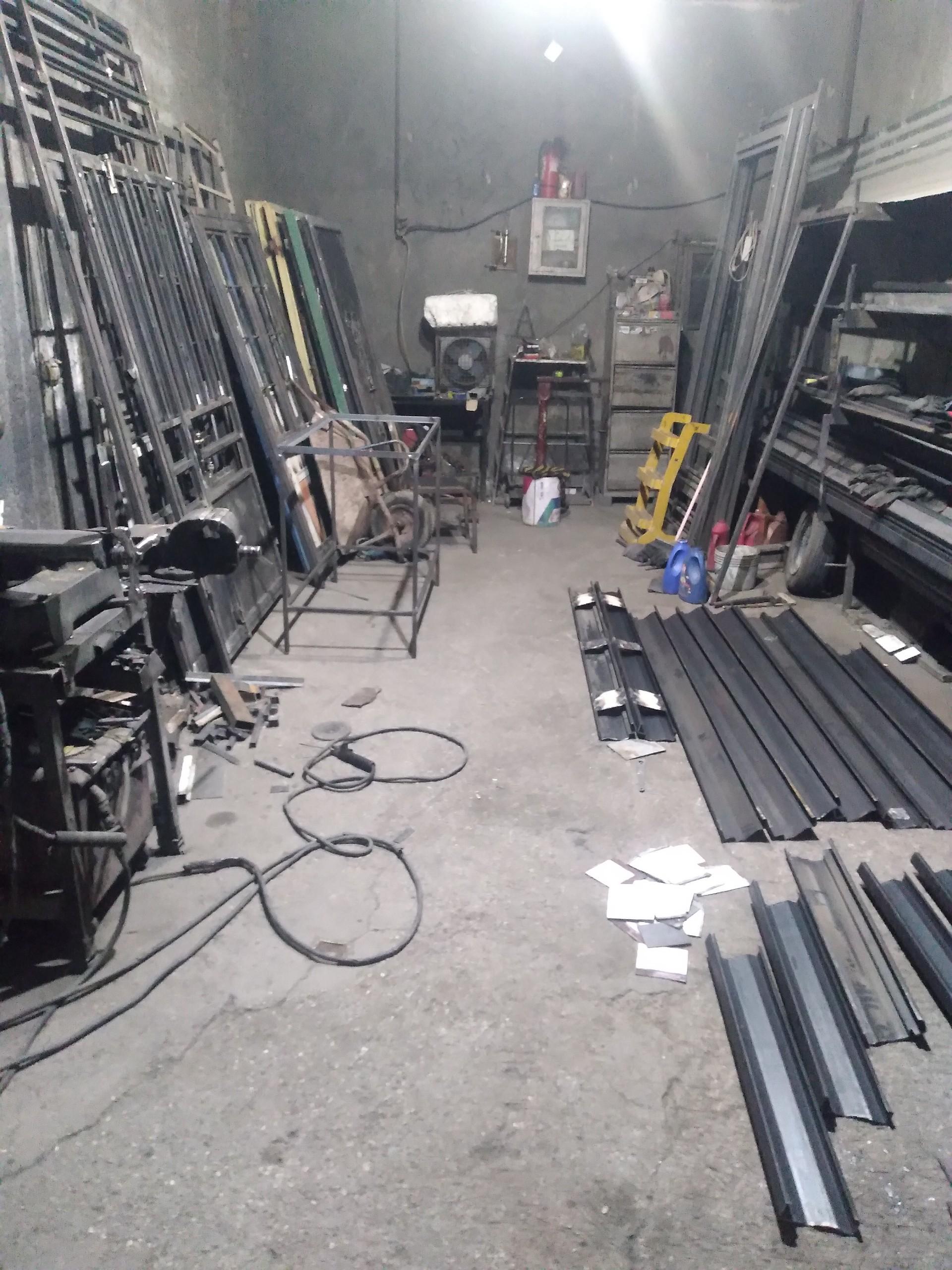 عکس کارگاه جوشکاری ماهان