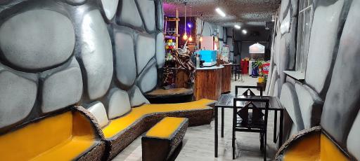 عکس کافه ژابیز.صخره