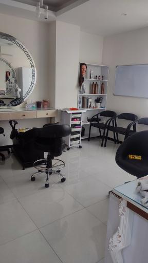 عکس آموزشگاه زیبایی محمدی