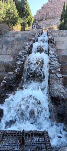 عکس آبشار مصنوعی