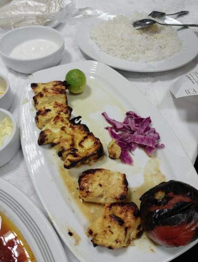 عکس رستوران سرچشمه رودبار