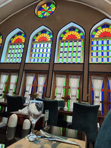 عکس رستوران مشیرالممالک