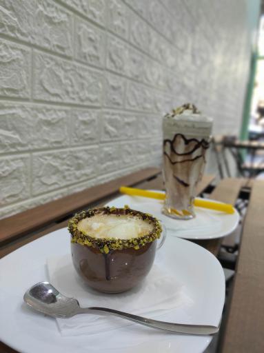 عکس کافه بستنی وانیلا 