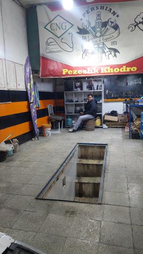 عکس برق خودرو و CNG بیات