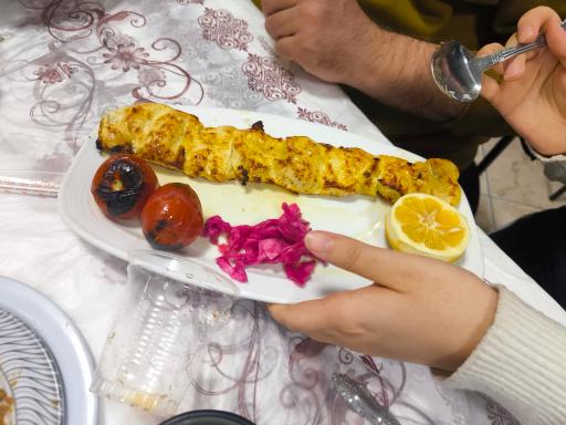 عکس رستوران سرچشمه رودبار