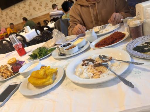 عکس رستوران سرچشمه رودبار