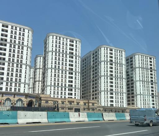 عکس چیتگر  کوهک ۲۰۰۰ واحدی رونیکا پالاس
