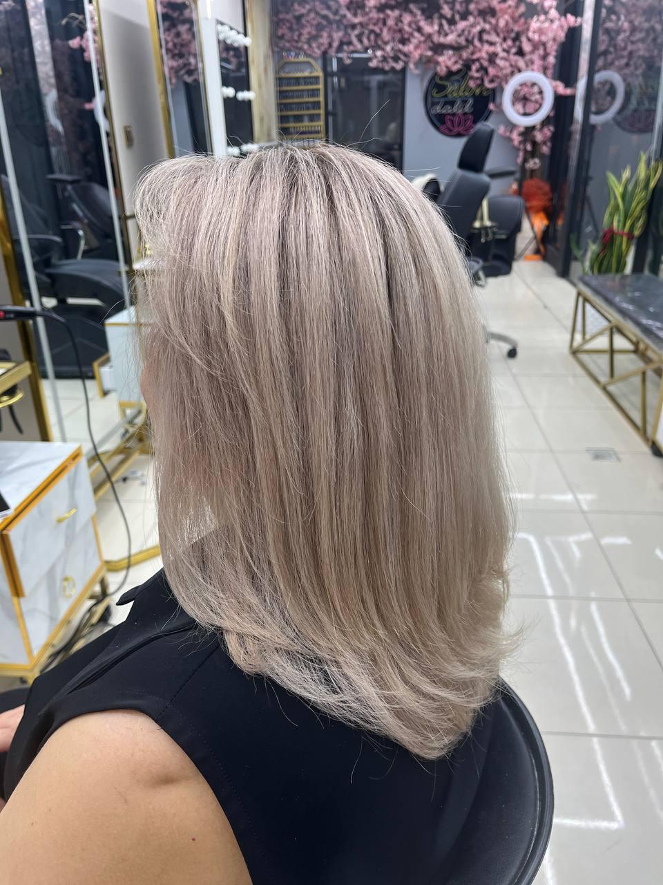 عکس آموزشگاه و سالن زیبایی دلیل