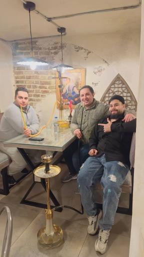 عکس سفره خانه شب های گلوبندک