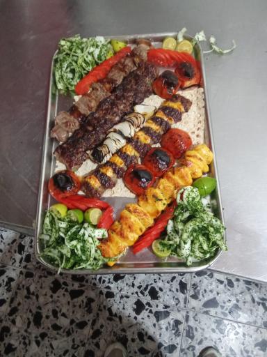 عکس رستوران عمو یحیی