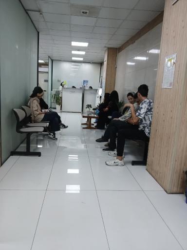 عکس آزمایشگاه حکیم هشتگرد 