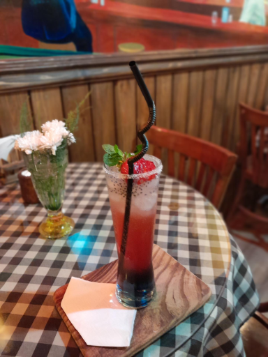 عکس کافه پنجره اصفهان