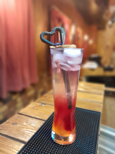 عکس کافه پنجره اصفهان