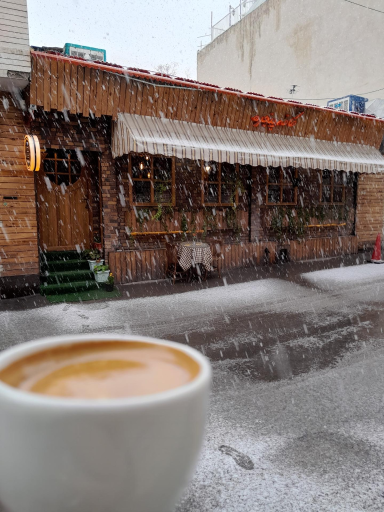 عکس کافه پنجره اصفهان