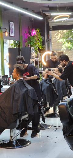 عکس آرایشگاه کمیل vip