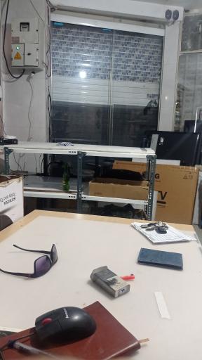 عکس تعمیر تلویزیون اورژانس تی وی