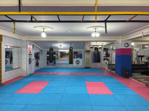 عکس باشگاه کاراته نام آوران