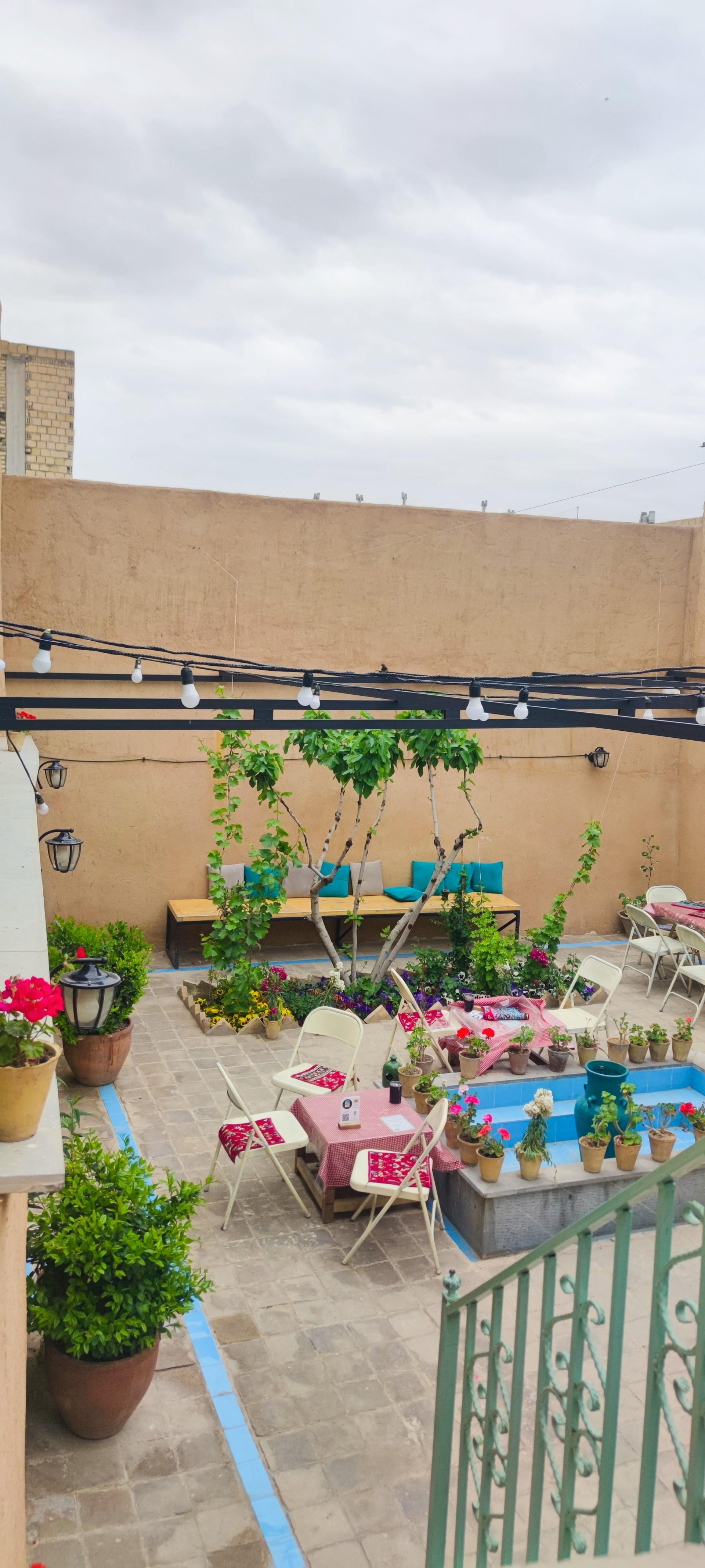 عکس کافه حیاط