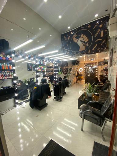 عکس آرایشگاه مردانه دالتون