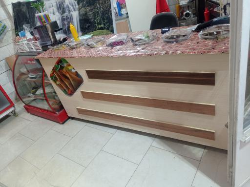 عکس  فست فود نگین مهریز 