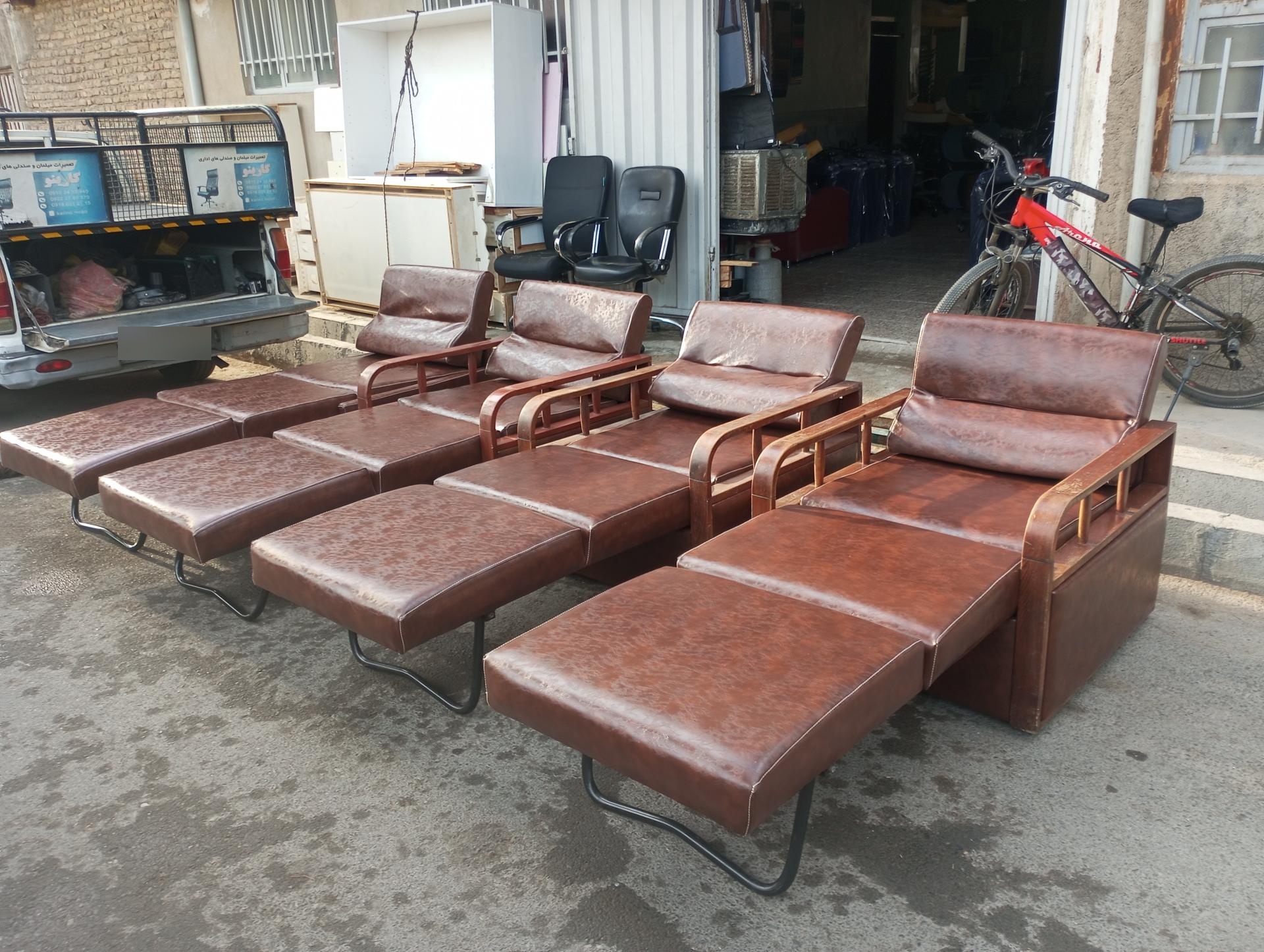 عکس تعمیرات مبلمان و صندلی اداری کارینو 