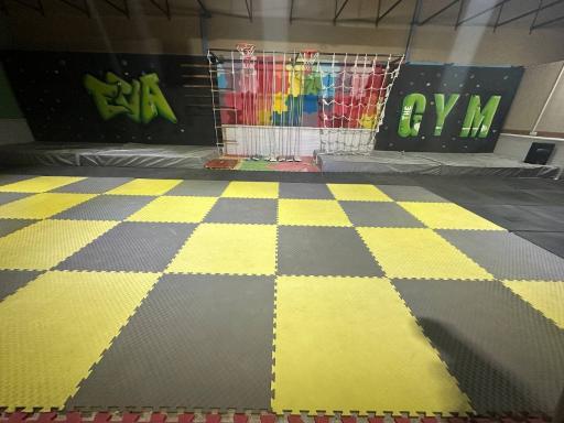 عکس مجموعه ورزشی ایوا 