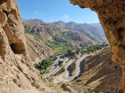 عکس غارهای دستکند آمل