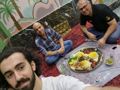 عکس رستوران خرم