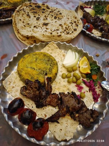 عکس رستوران خرم