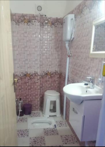 عکس سوئیت آپارتمان عقیق (باباطاهر)