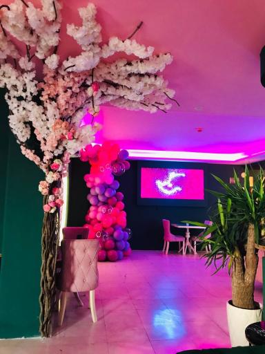 عکس کافه راینو