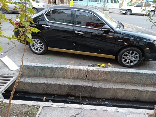 عکس شیشه دودی پرسپولیس 