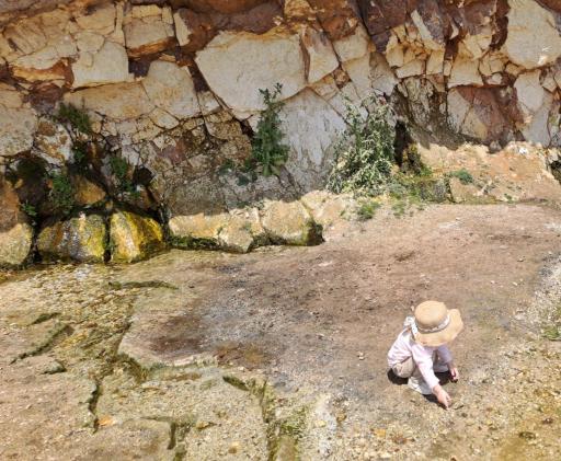 عکس چشمه آب گازدار