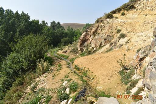 عکس چشمه آب گازدار