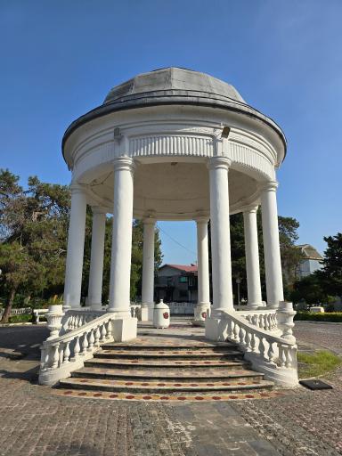 عکس حافظیه انزلی (موزیک جیگا)