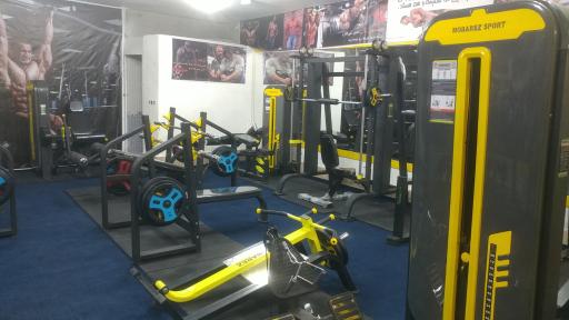 عکس باشگاه پرورش اندام و ایروبیک فولاد