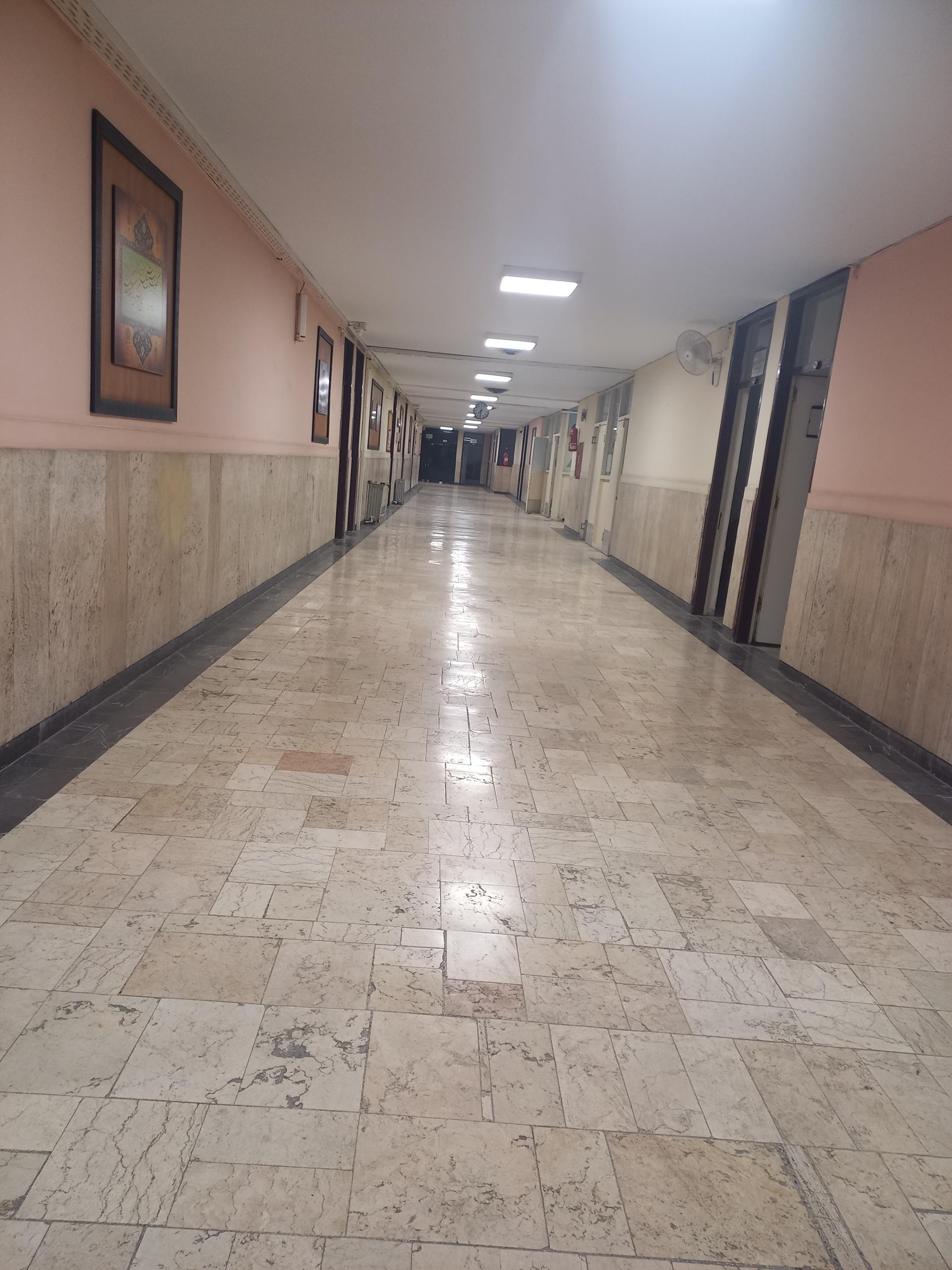 عکس دانشکده ادبیات فارسی و زبانهای خارجی دانشگاه علامه طباطبائی