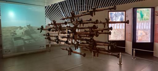 عکس باغ موزه انقلاب اسلامی و دفاع مقدس