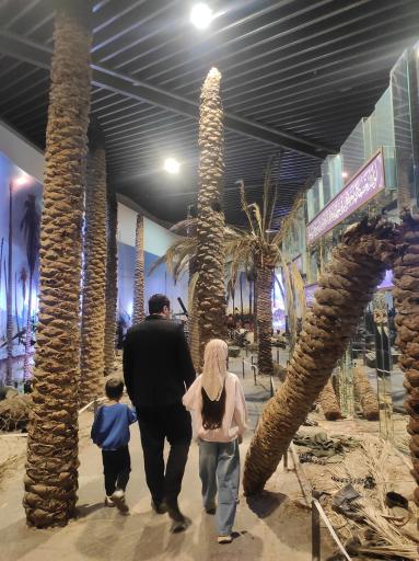 عکس باغ موزه انقلاب اسلامی و دفاع مقدس