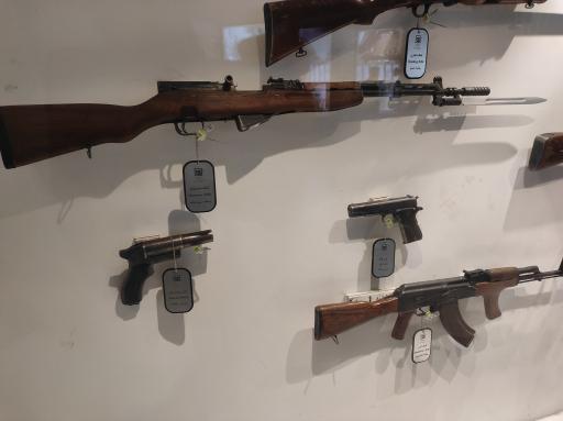 عکس باغ موزه انقلاب اسلامی و دفاع مقدس