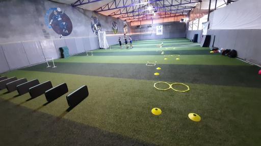 عکس مدرسه فوتبال اطمینان شیراز