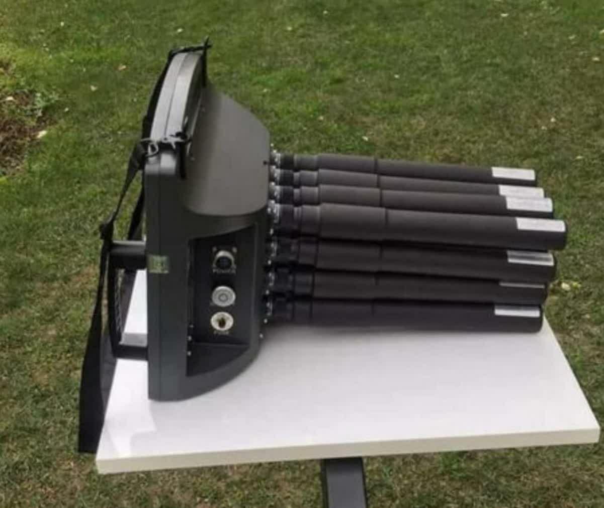 عکس فلزیاب و طلایاب