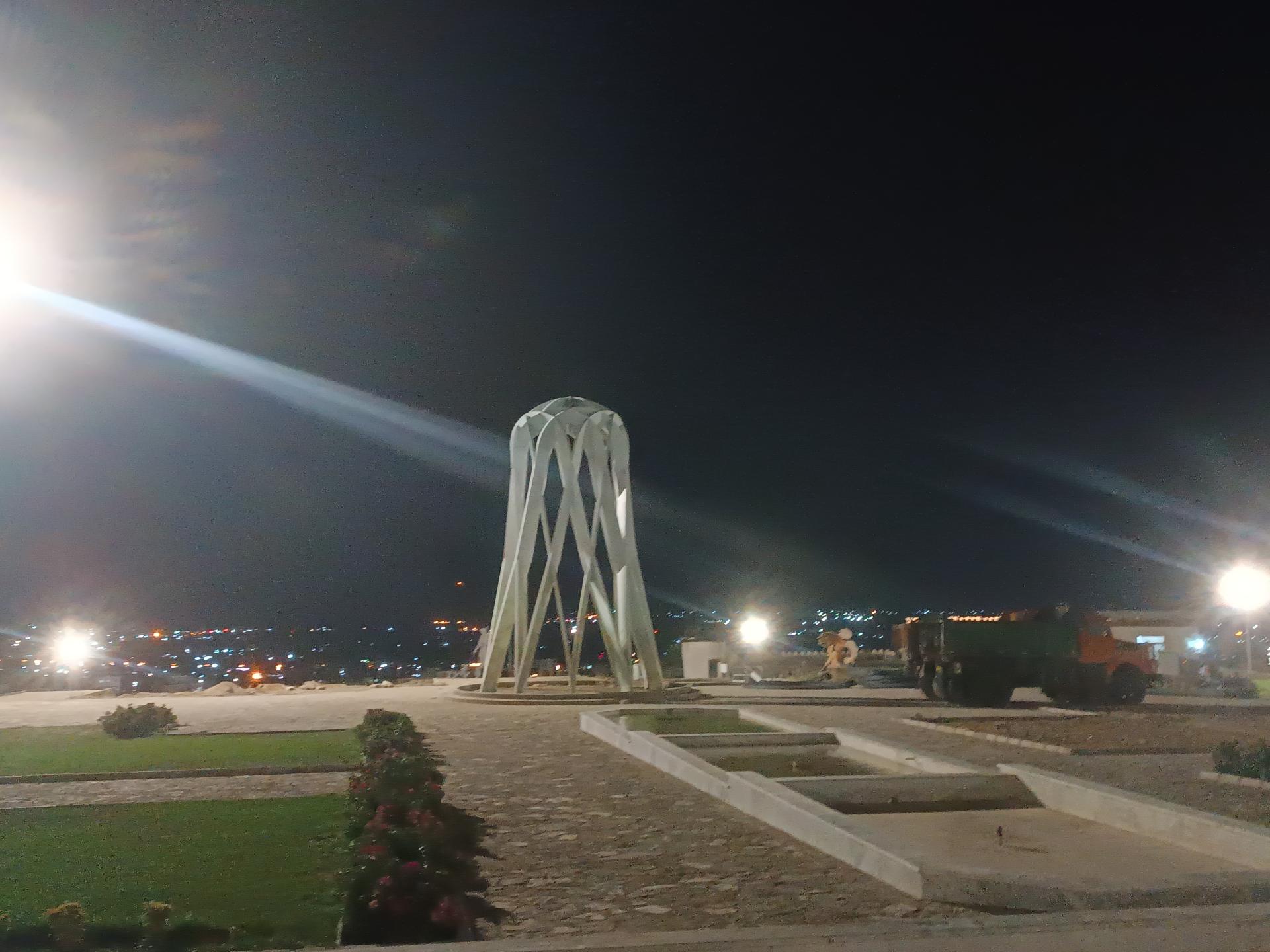 عکس مقبره خیام نیشابوری مینی ورد