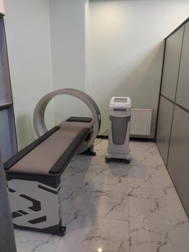 عکس فیزیوتراپی آنیا