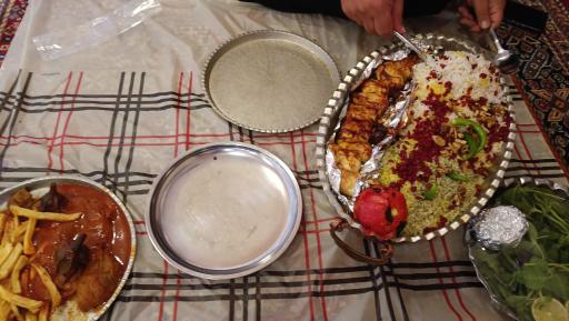 عکس رستوران با برکت شیرازی‌ها